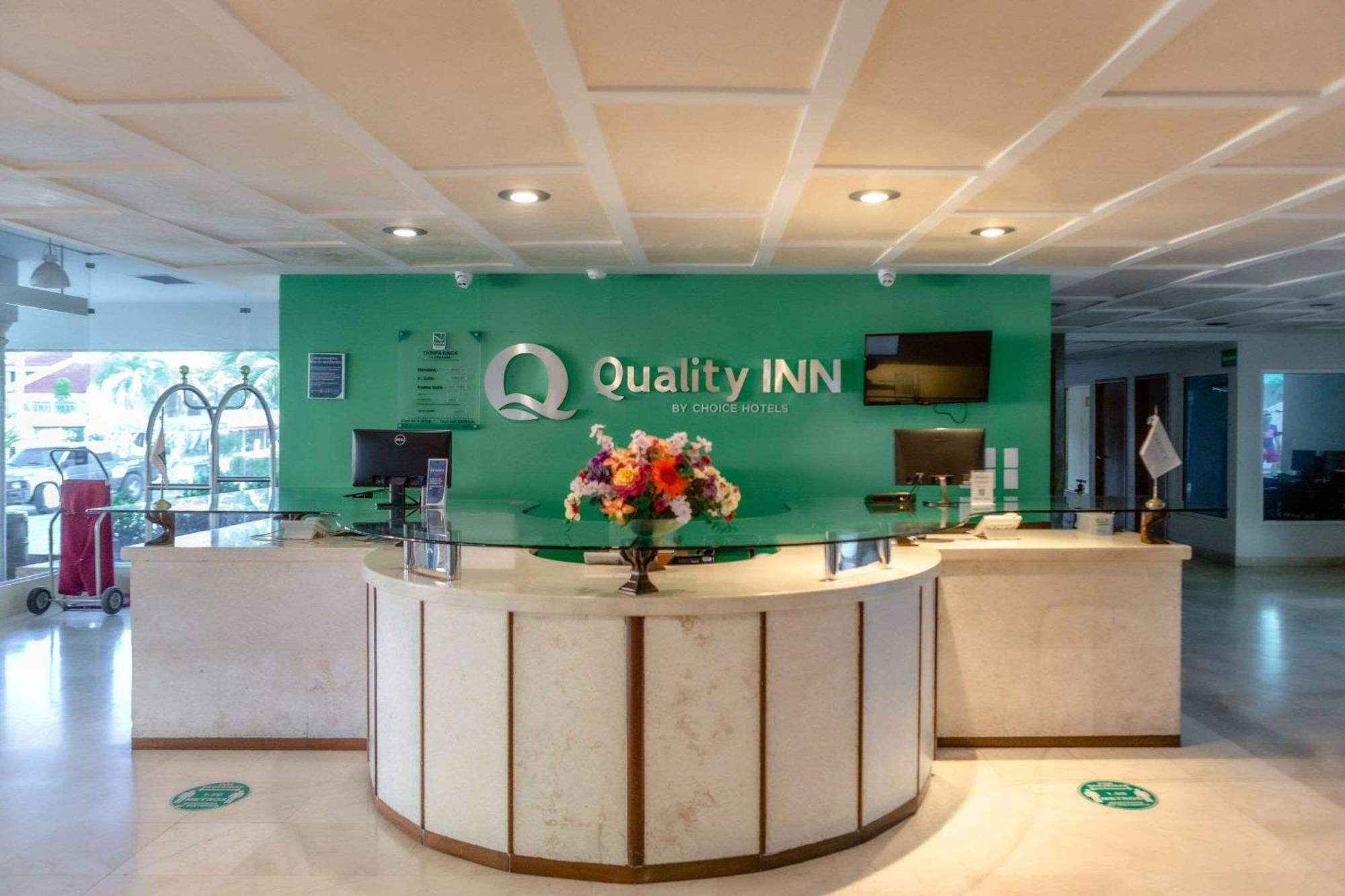 Quality Inn Mazatlan Bagian luar foto