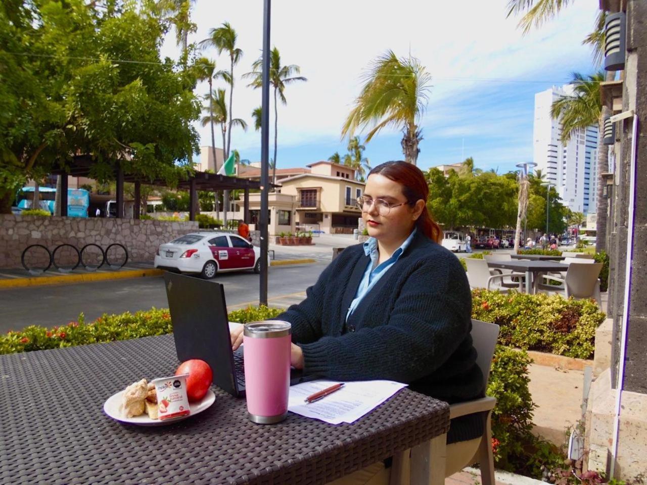 Quality Inn Mazatlan Bagian luar foto